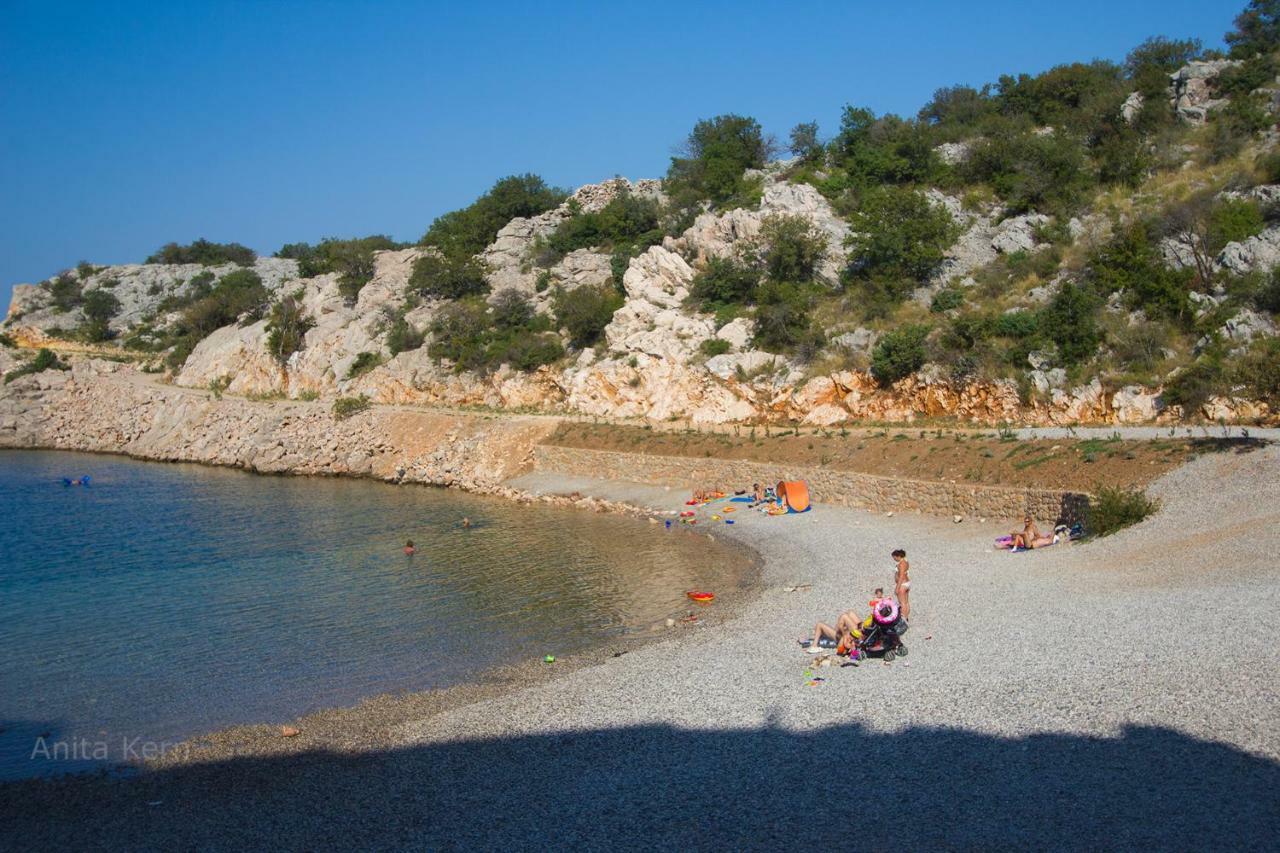 Beachfront House Ivana With Pool - Renovated 2025 Cesarica Exterior foto